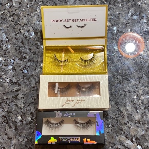 Eye lashes - Picture 1 of 1